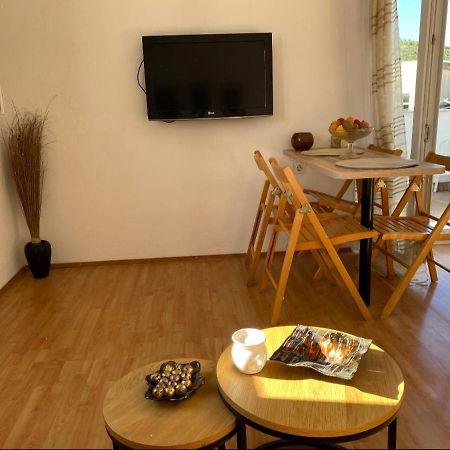 Apartment Remi, Penthouse With Balcony, Free Parking Marina  Exterior foto