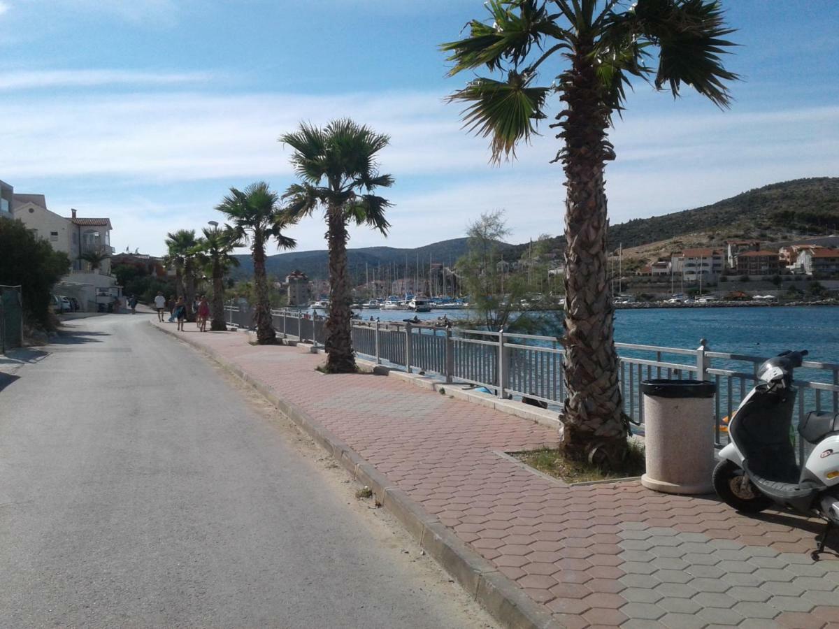 Apartment Remi, Penthouse With Balcony, Free Parking Marina  Exterior foto