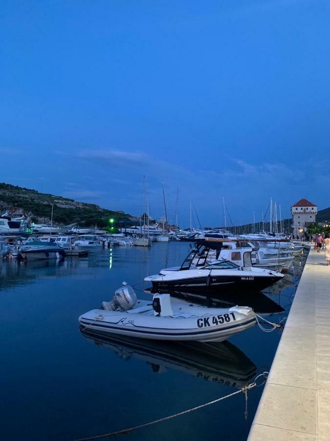 Apartment Remi, Penthouse With Balcony, Free Parking Marina  Exterior foto
